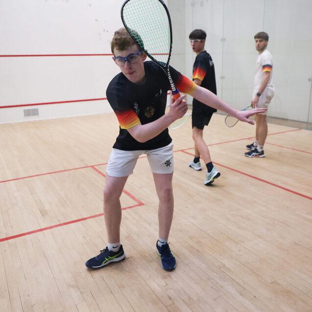 Szene einer Trainingseinheit: Levi Visser, Oleksii Bielikov und Finn-Lennart Koch (v.l.n.r.) - Bild: DSQV - Lennard Jessen