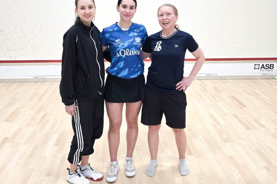 Das Podest der Damen: Cindy Schreiber, Maya Weishar und Katharina Bau&szlig; (v.l.n.r.) - Bild: 1. SC Dresden - Robert Bau&szlig;