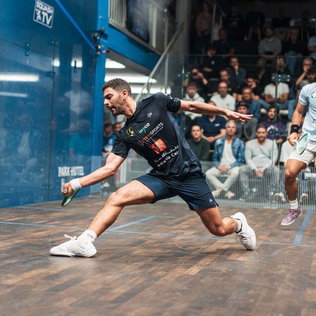 Aly Abou Eleinen (li) gewinnt das Herren-Finale gegen den topgesetzten Youssef Soliman - Bild: PSA Squash Tour
