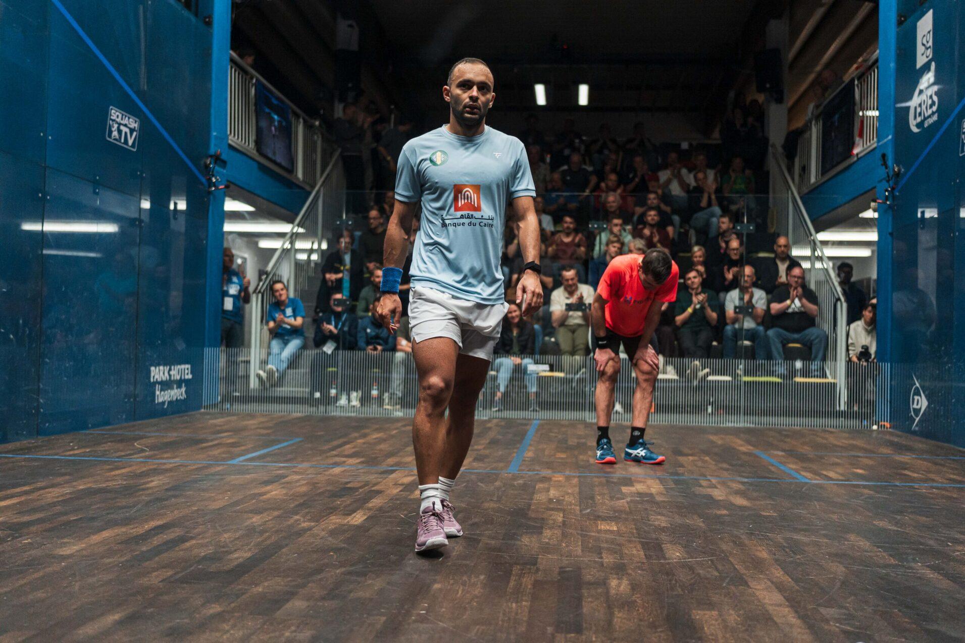 Der topgesetzte Youssef Soliman (li) siegt gegen Baptiste Masotti im Halbfinale - Bild PSA Squash Tour