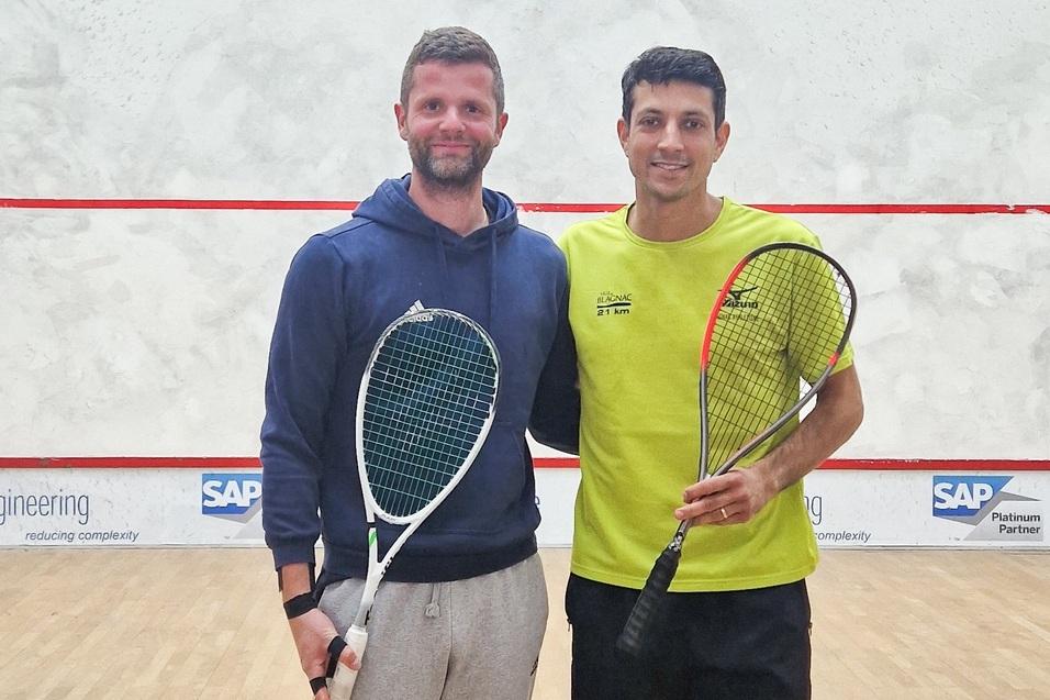Das Finale bei den Herren B: Nico Wilhelms (li) und Lucas Gehu - Bild: Henrike Bosserhoff