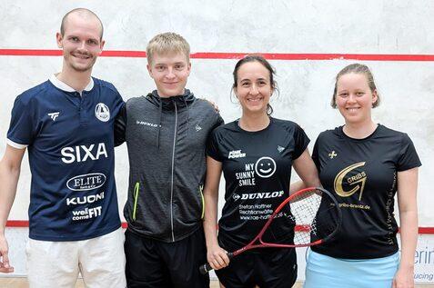 Herren A - Finalisten und Finalistinnen im Gruppenbild: Jakob K&auml;nel, Florian St&ouml;ger, Aylin G&uuml;nsav und Eva Nistler (v.l.n.r.) - Bild: Henrike Bosserhoff
