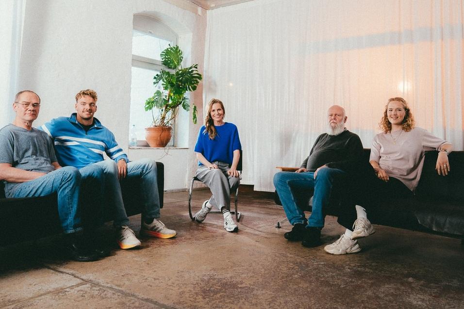 Talkszene aus dem innovativen Gespr&auml;chsformat der neuen NADA-Kampagne - Bild: NADA Deutschland