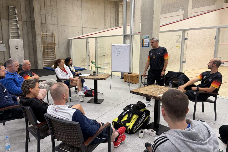 Einblick in eine von vielen Pr&auml;senzeinheiten beim Trainer B - Lehrgang - Bild: Juan Groh