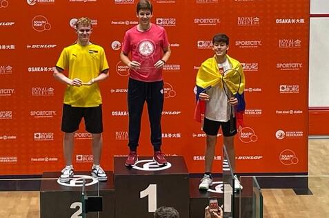 Levi Visser, Carlton Capella, Juan Pablo Nino Roa (v, l, n, r)